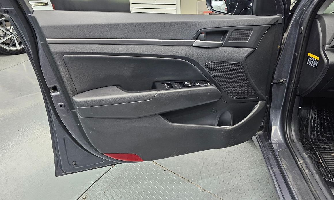 Hyundai AVANTE 2019