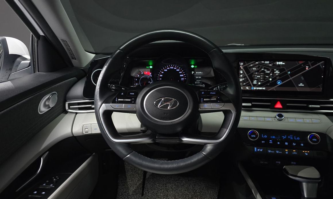 Hyundai AVANTE 2022