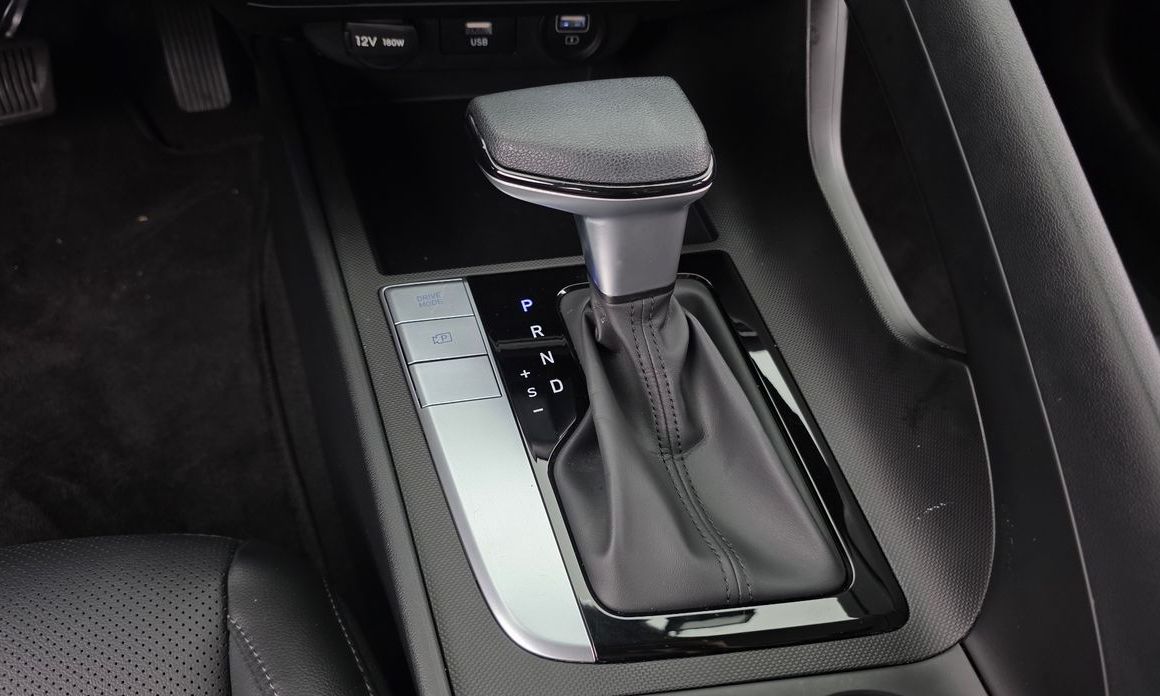 Hyundai AVANTE 2023