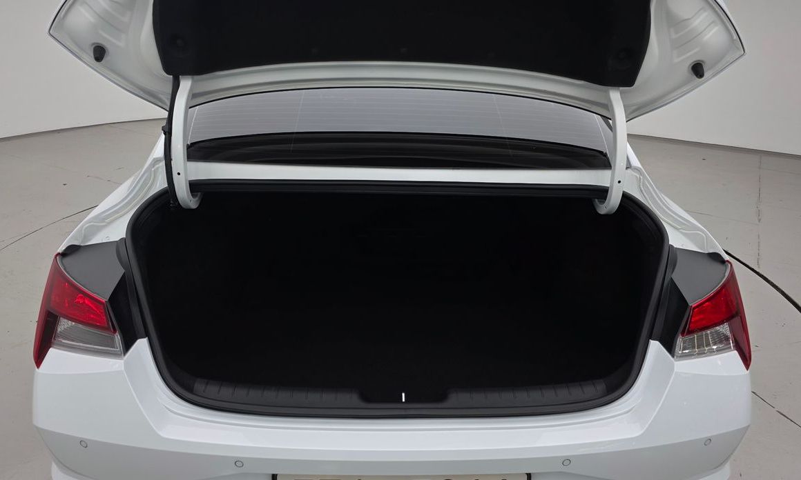 Hyundai AVANTE 2023