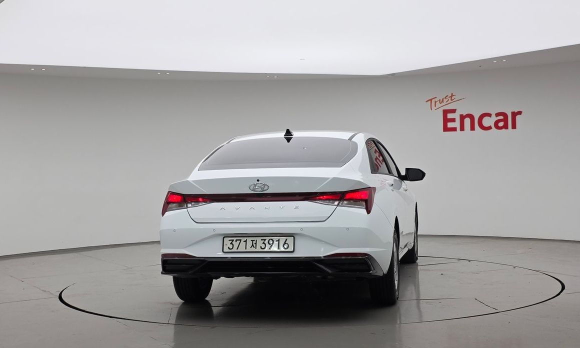 Hyundai AVANTE 2023