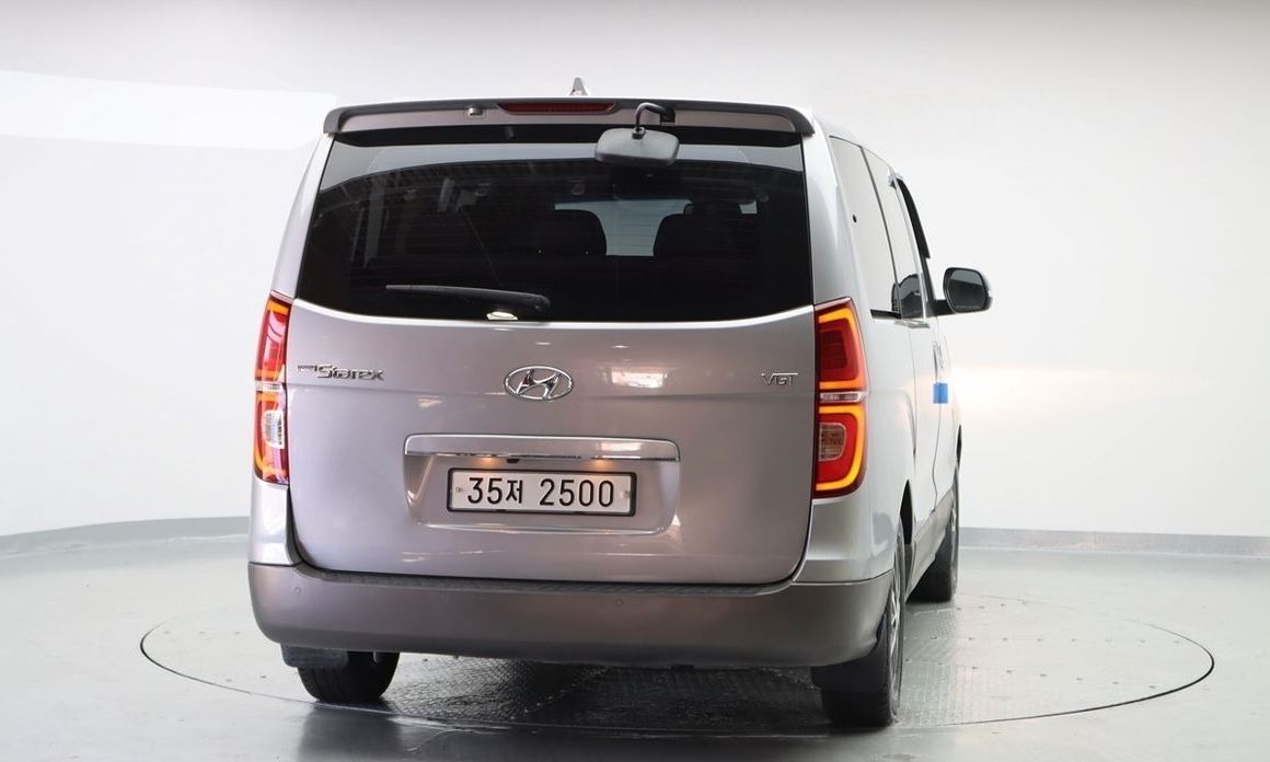 Hyundai Starex 2019