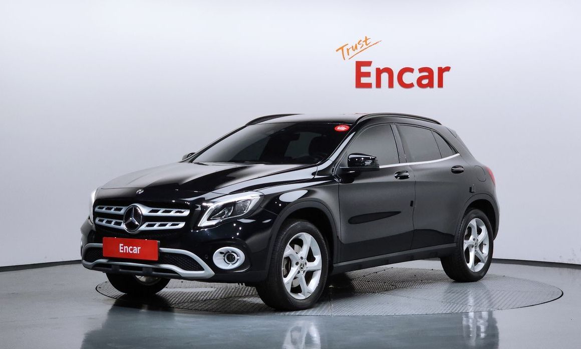 Mercedes-Benz GLA-Class 2019