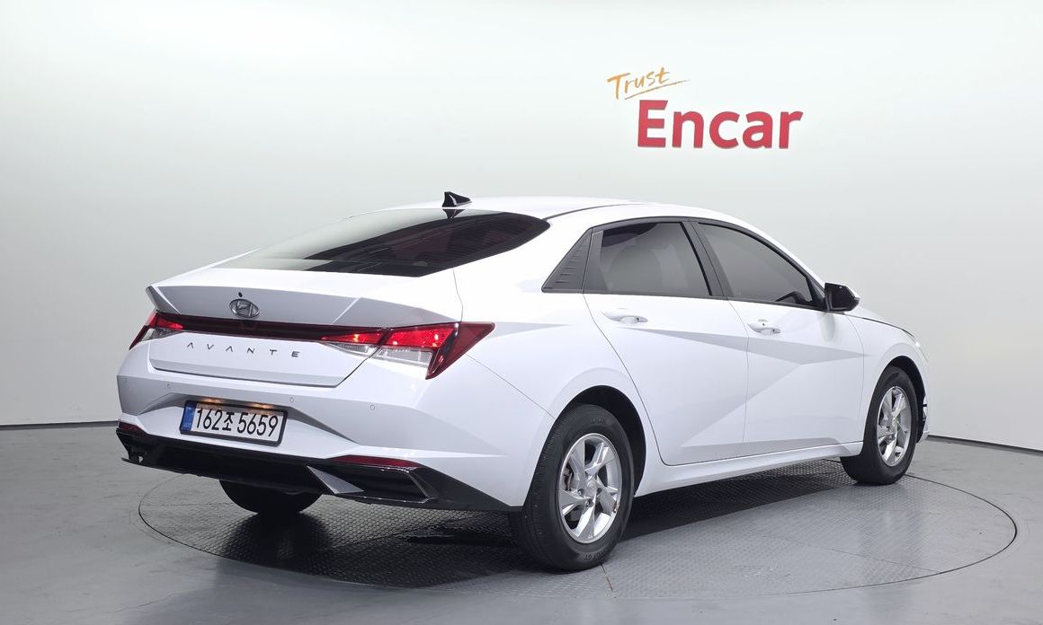 Hyundai AVANTE 2022