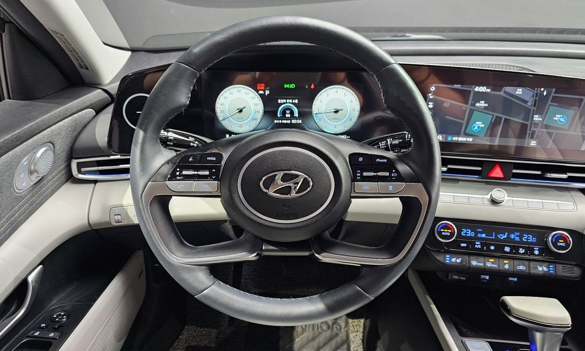 Hyundai AVANTE 2021