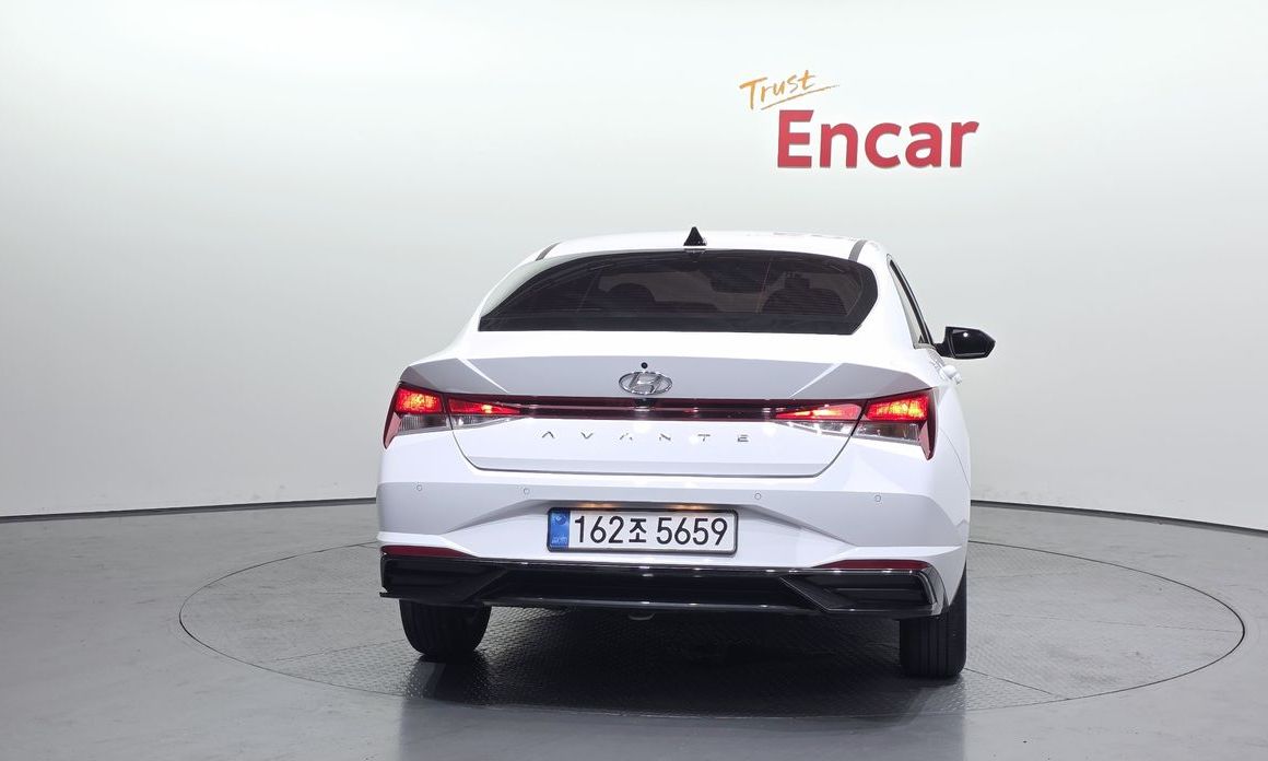 Hyundai AVANTE 2022