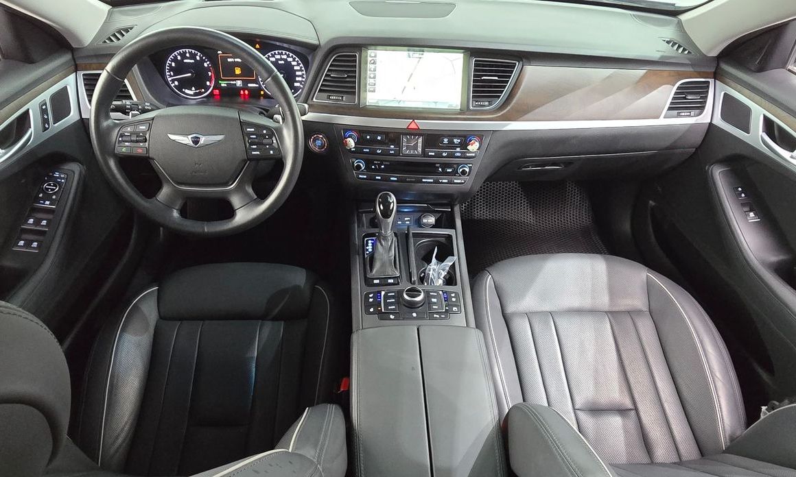 Hyundai Genesis 2014