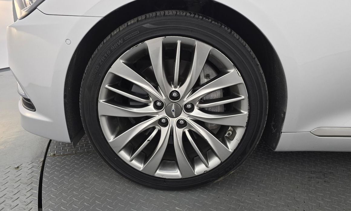 Hyundai Genesis 2014