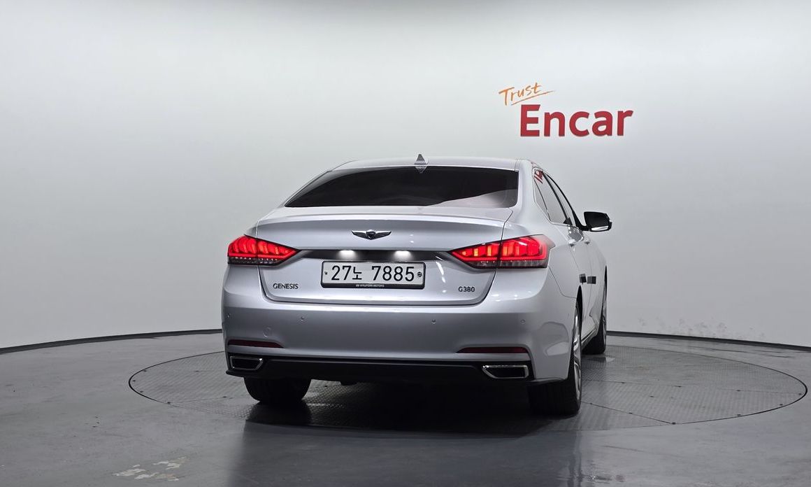 Hyundai Genesis 2014