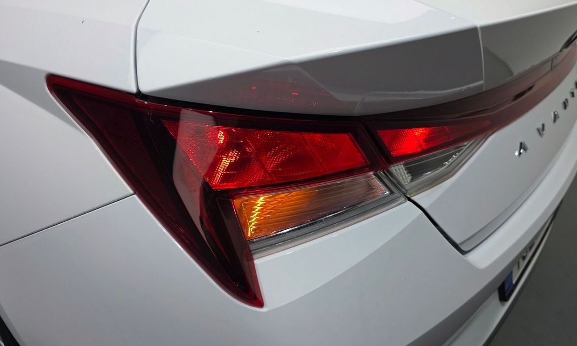 Hyundai AVANTE 2022