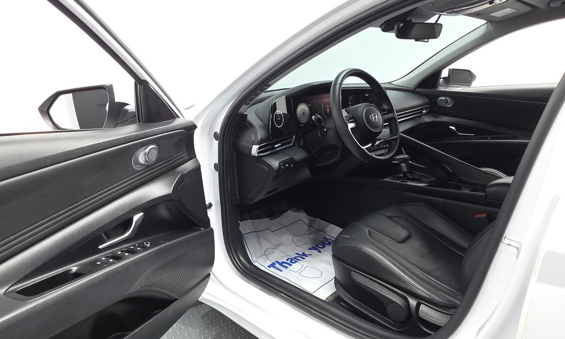 Hyundai AVANTE 2021