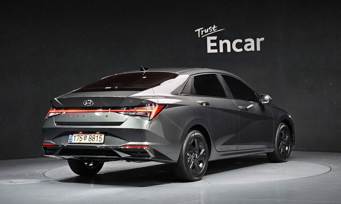 Hyundai AVANTE 2021