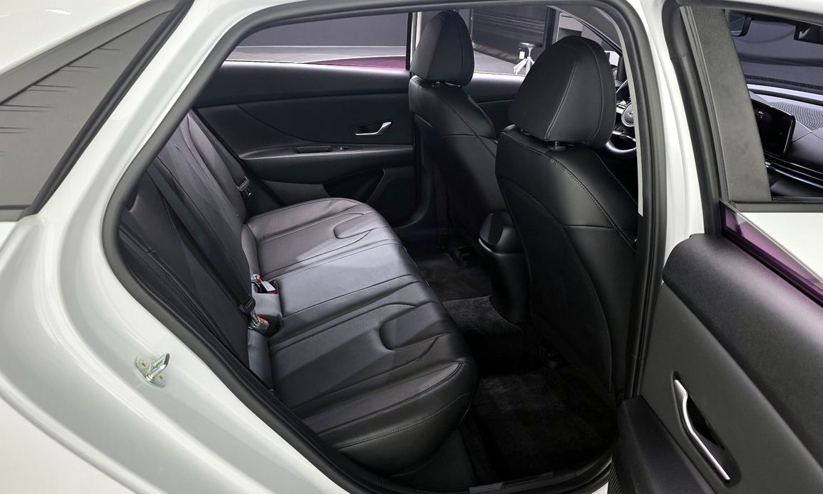Hyundai AVANTE 2022