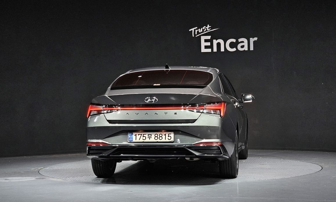 Hyundai AVANTE 2021
