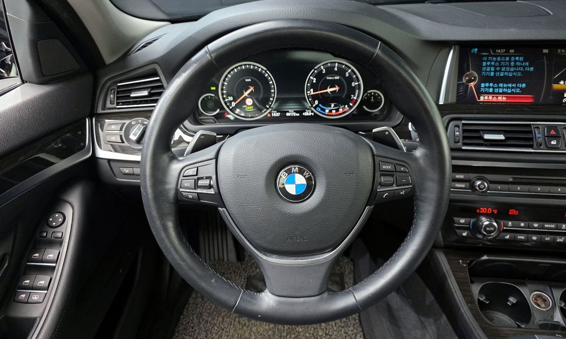 BMW 5-Series 2016