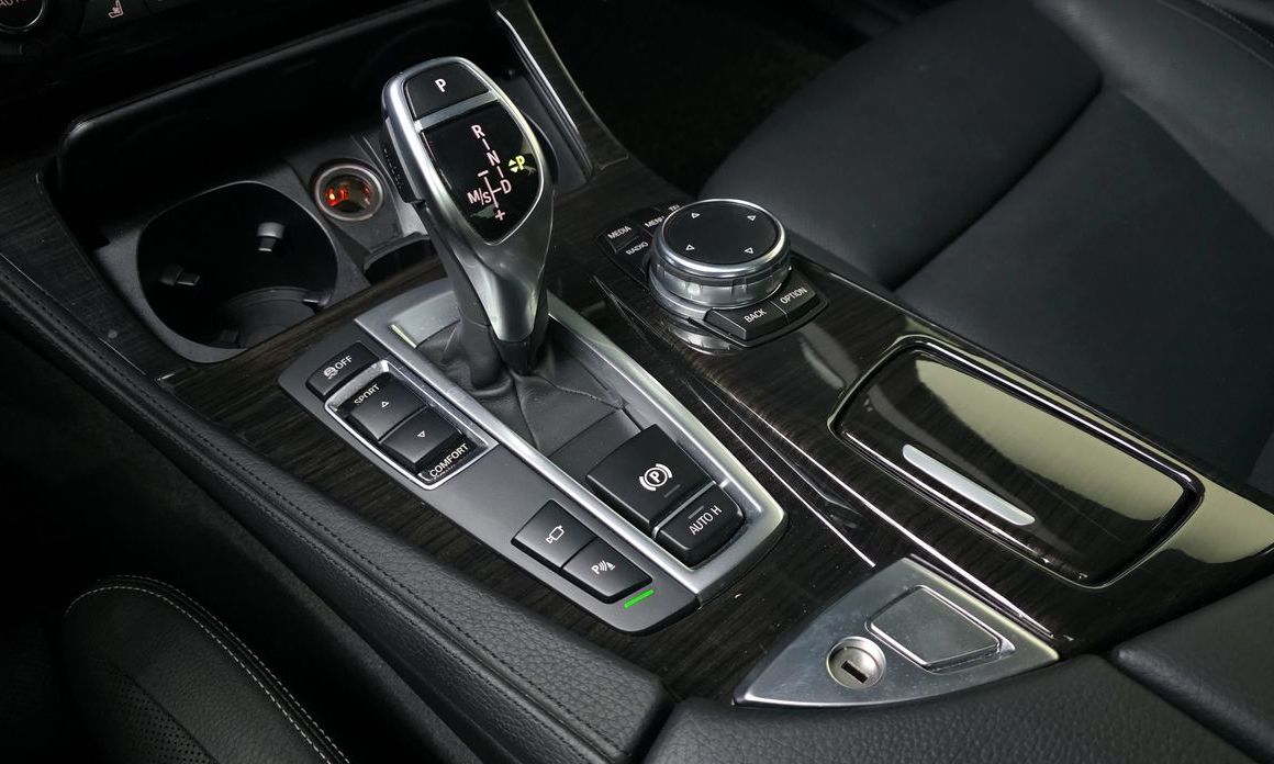 BMW 5-Series 2016