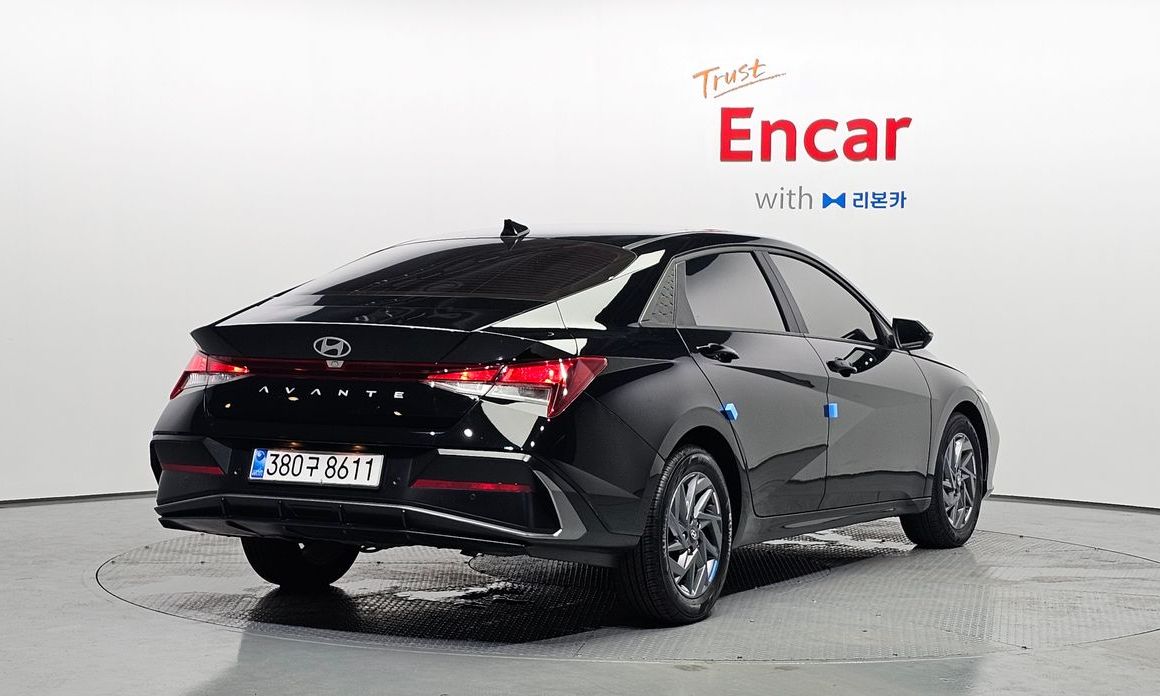 Hyundai AVANTE 2025