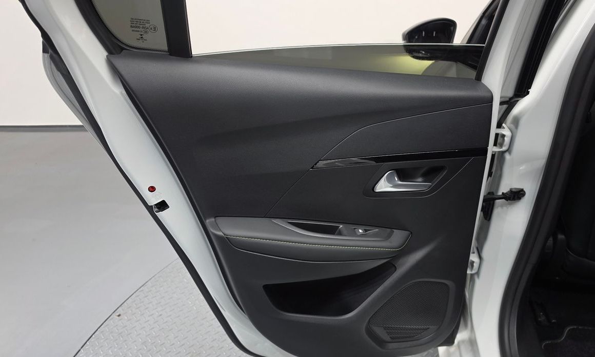 Peugeot 208 2022