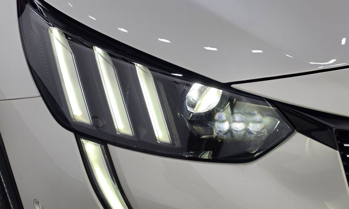 Peugeot 208 2022