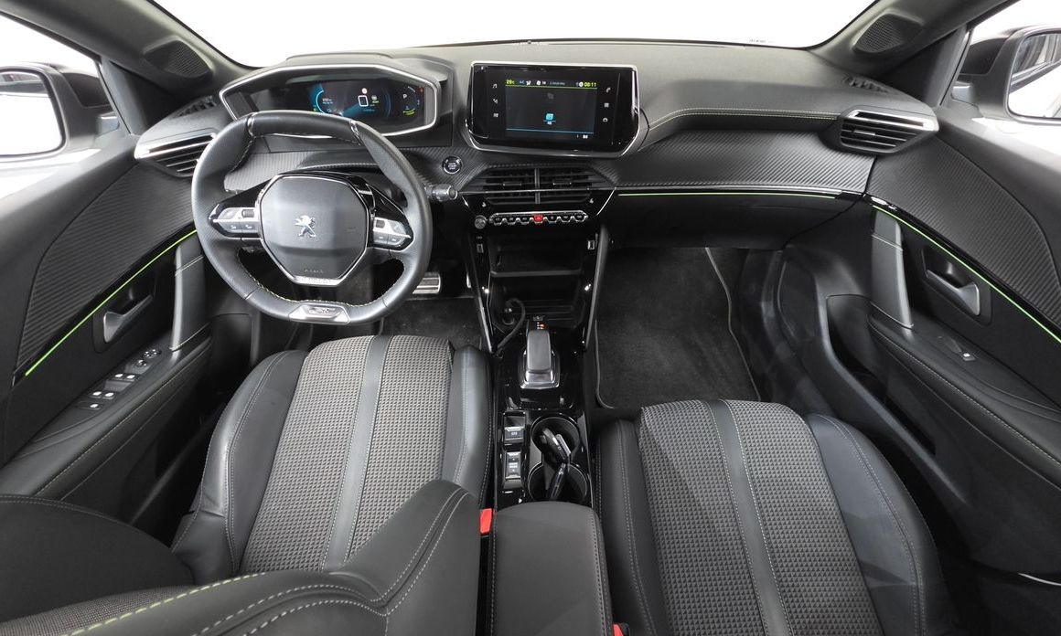 Peugeot 208 2022