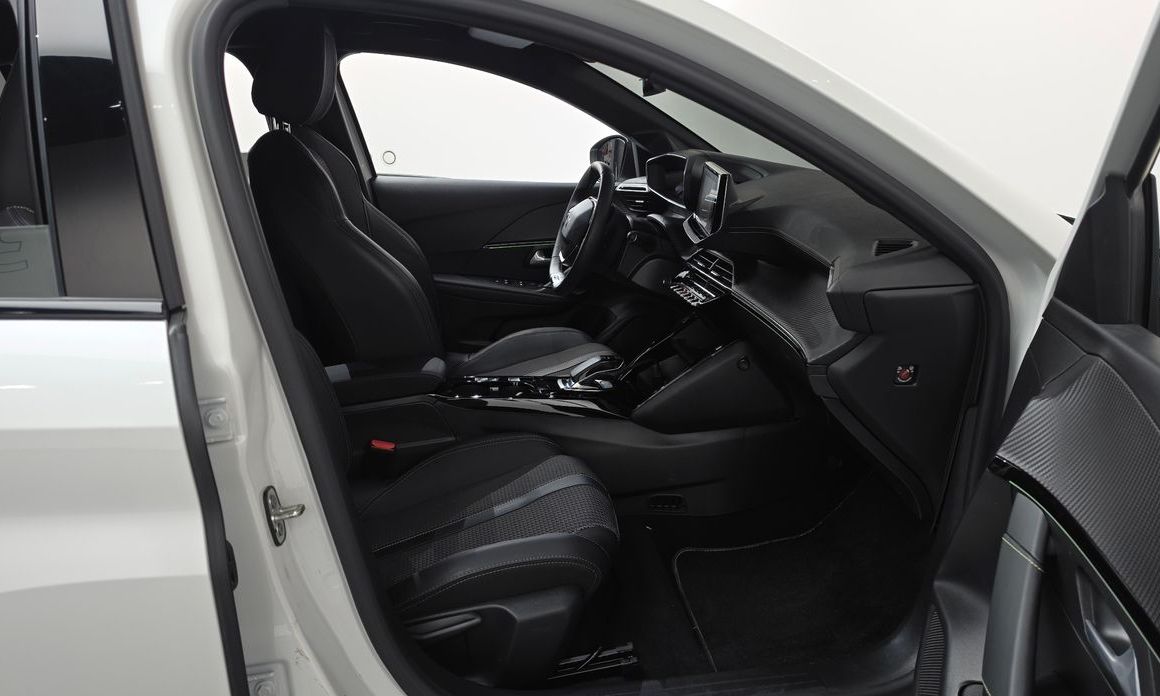 Peugeot 208 2022
