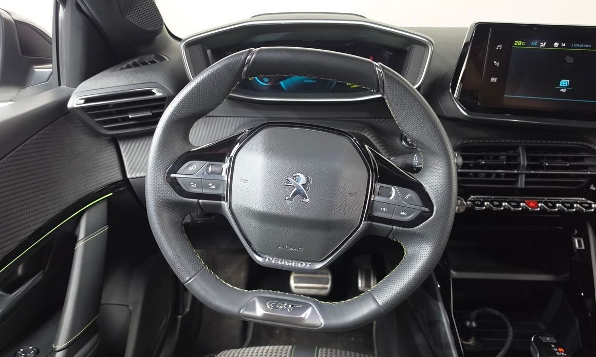 Peugeot 208 2022