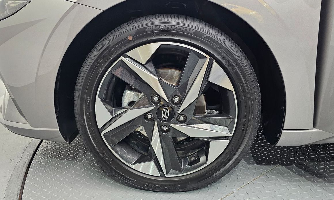 Hyundai AVANTE 2023
