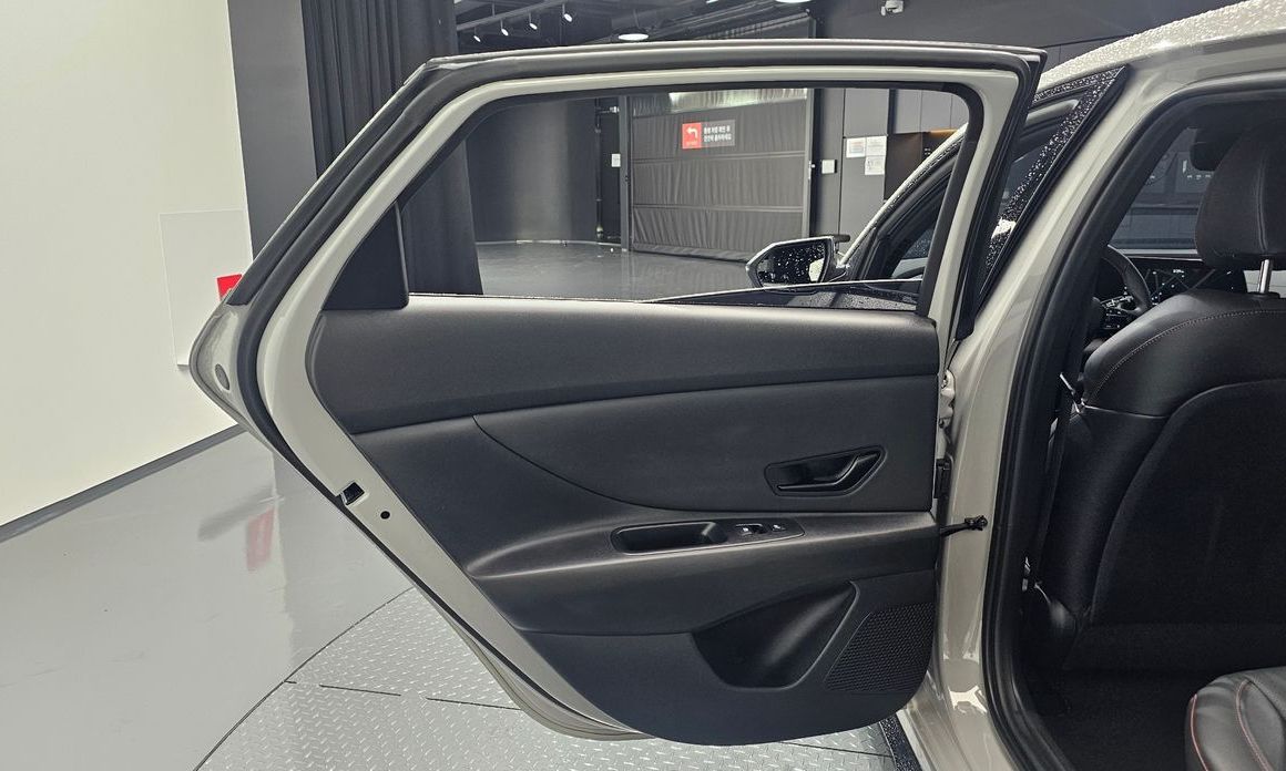 Hyundai AVANTE 2024