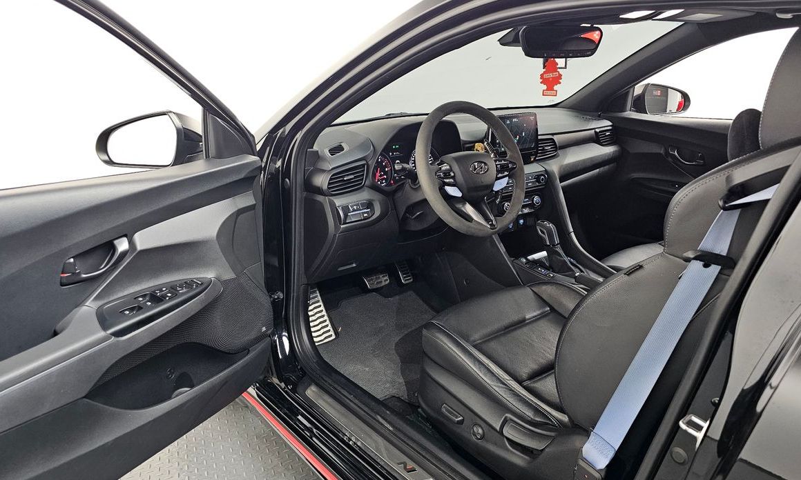 Hyundai Veloster 2022