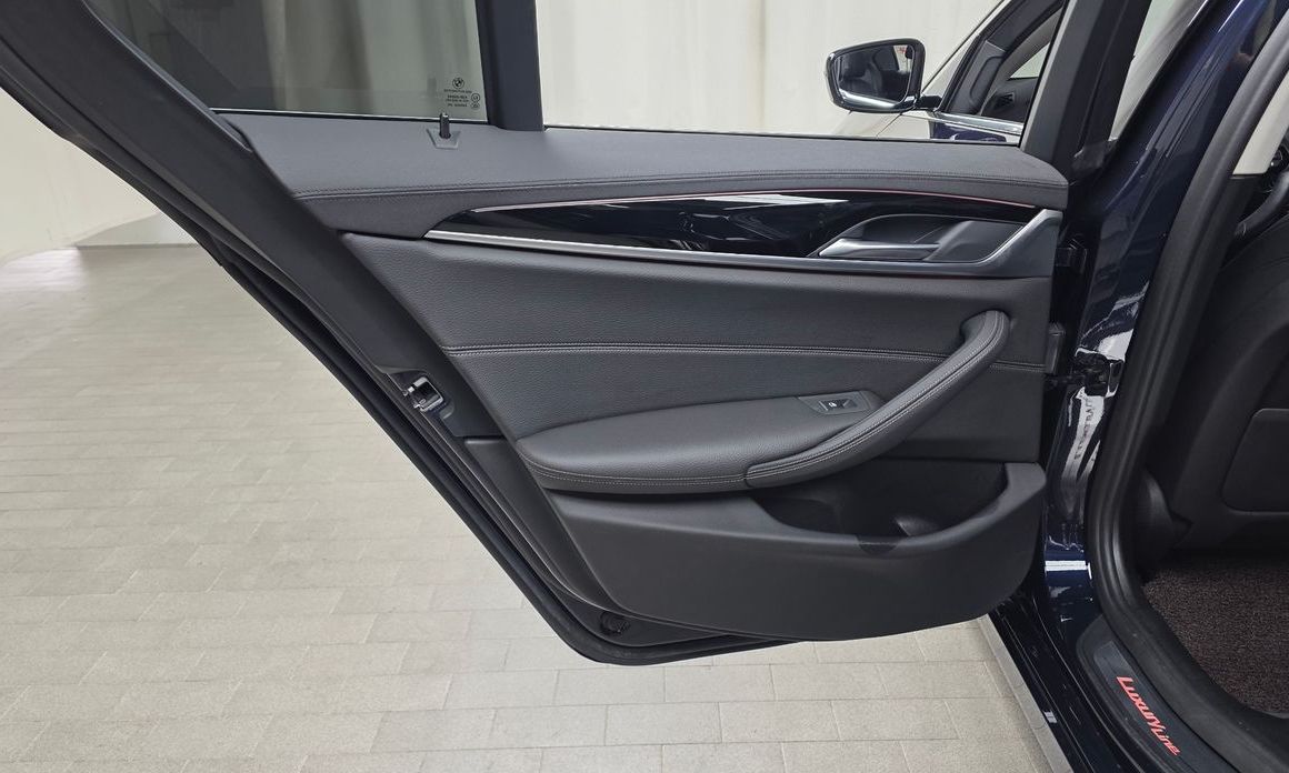 BMW 5-Series 2018