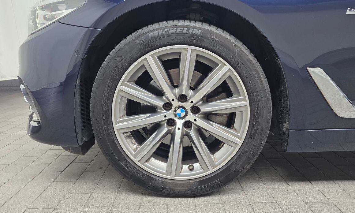 BMW 5-Series 2018