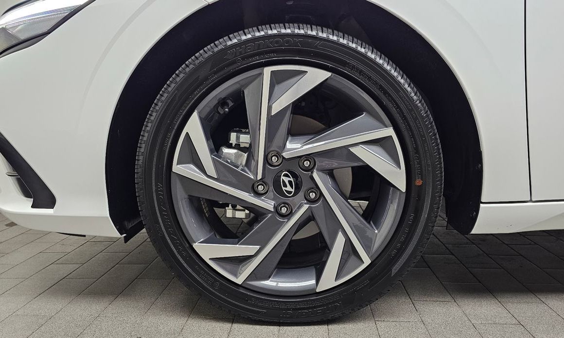 Hyundai AVANTE 2026