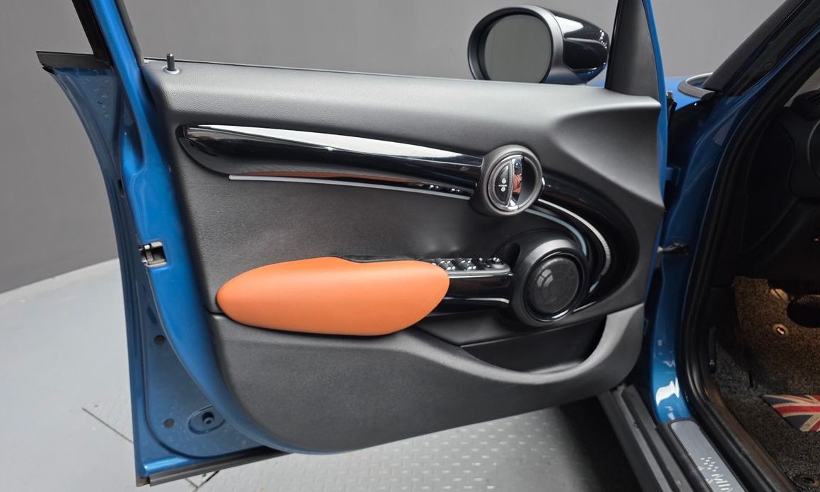 Mini Cooper 2024
