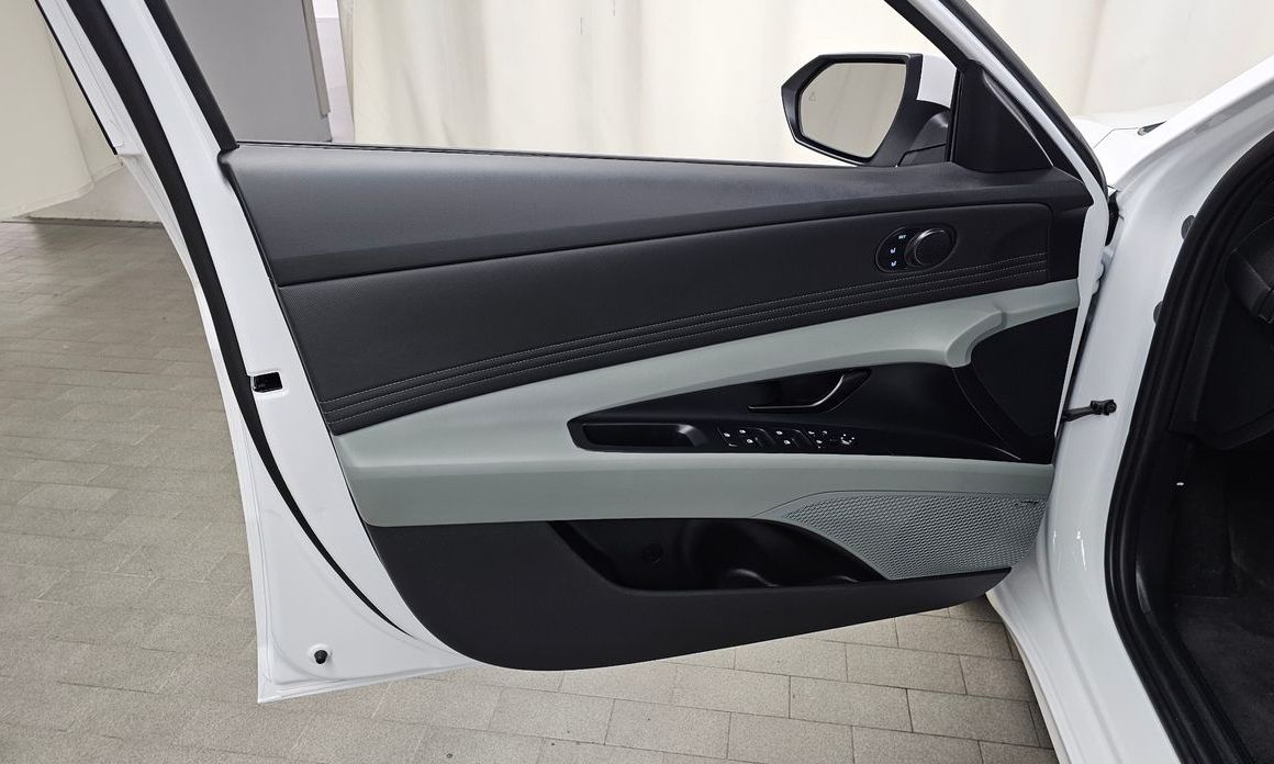 Hyundai AVANTE 2026