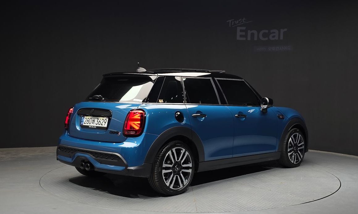Mini Cooper 2024