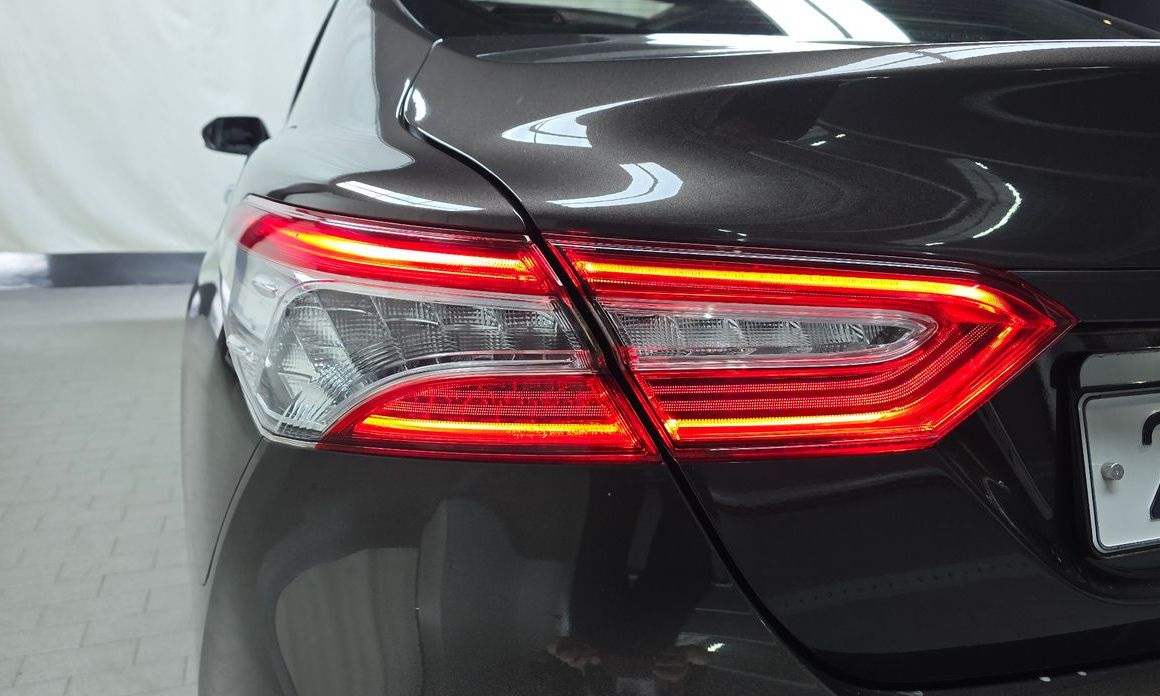 Toyota Camry 2019