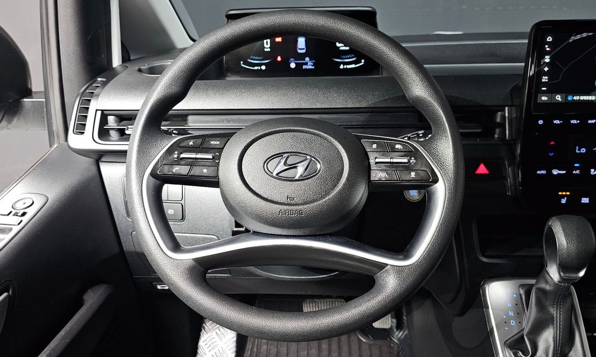 Hyundai Staria 2024