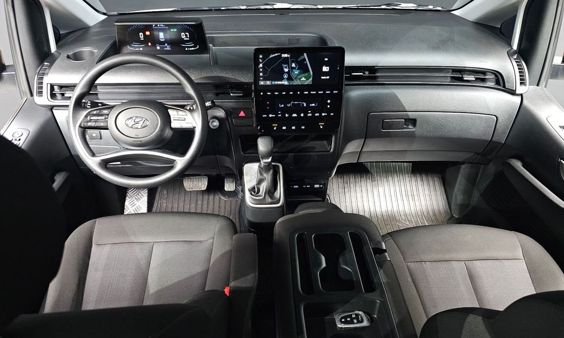 Hyundai Staria 2024