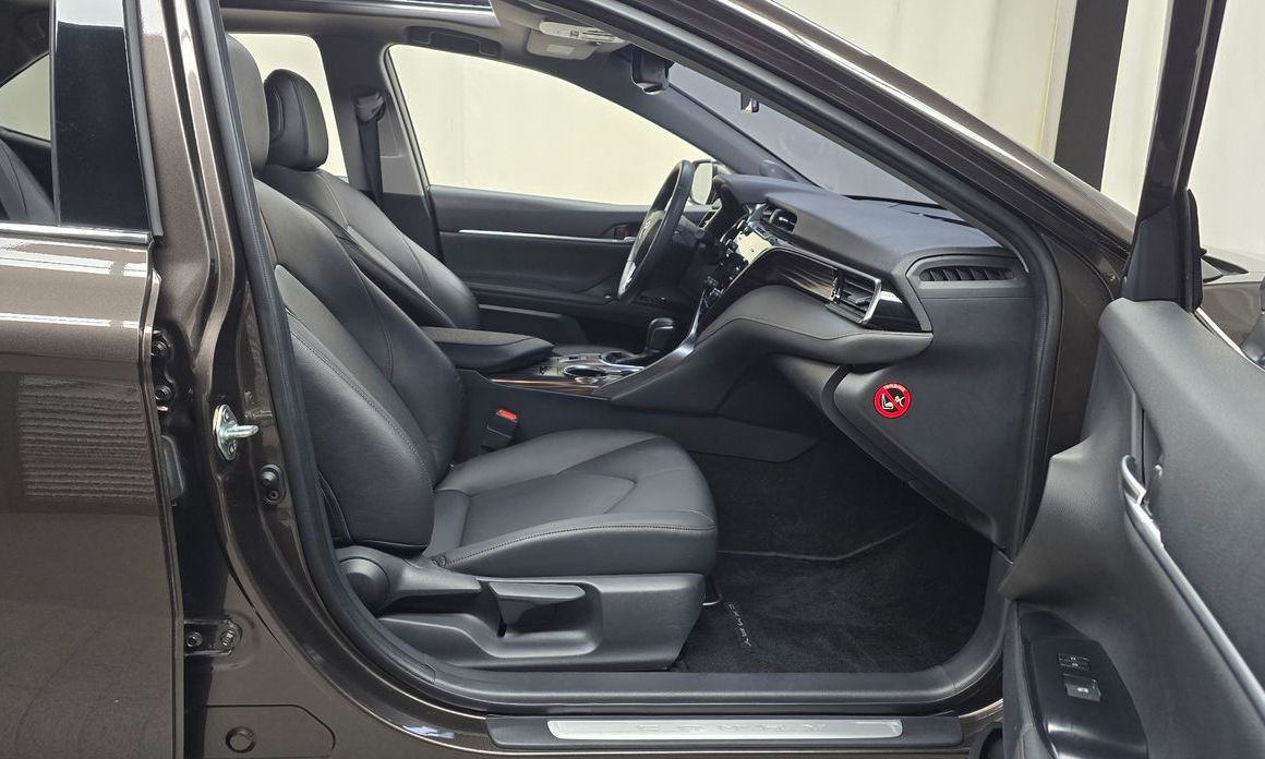 Toyota Camry 2019