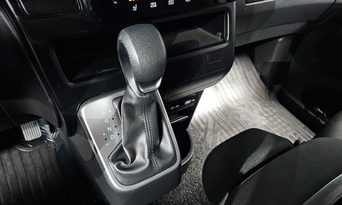 Hyundai Staria 2024