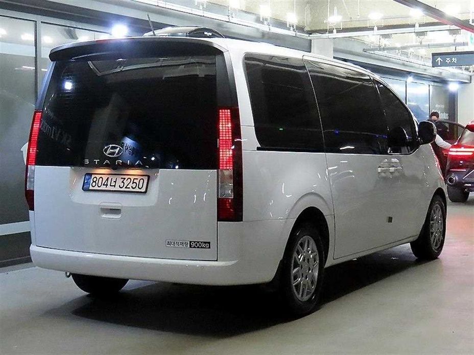 Hyundai Staria 2023