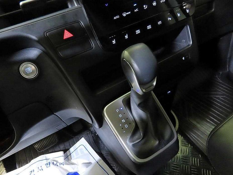 Hyundai Staria 2023