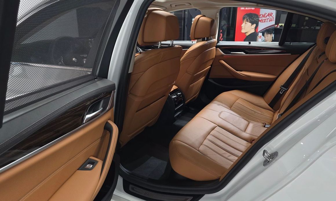 BMW 5-Series 2023