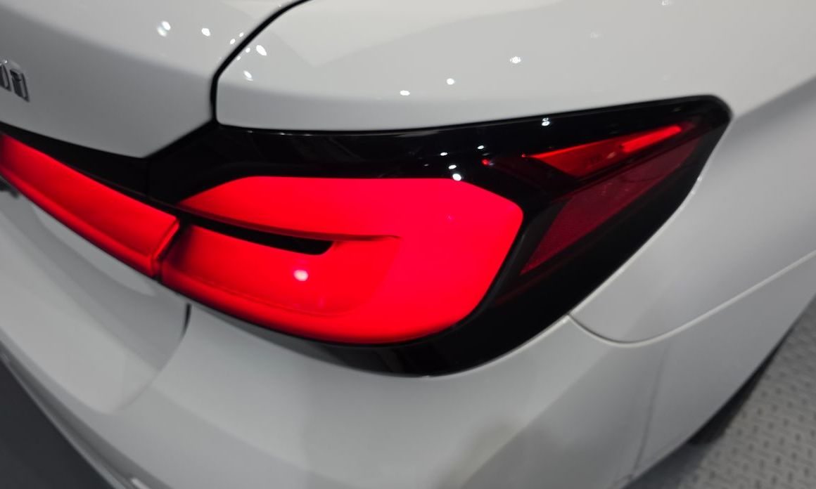 BMW 5-Series 2023