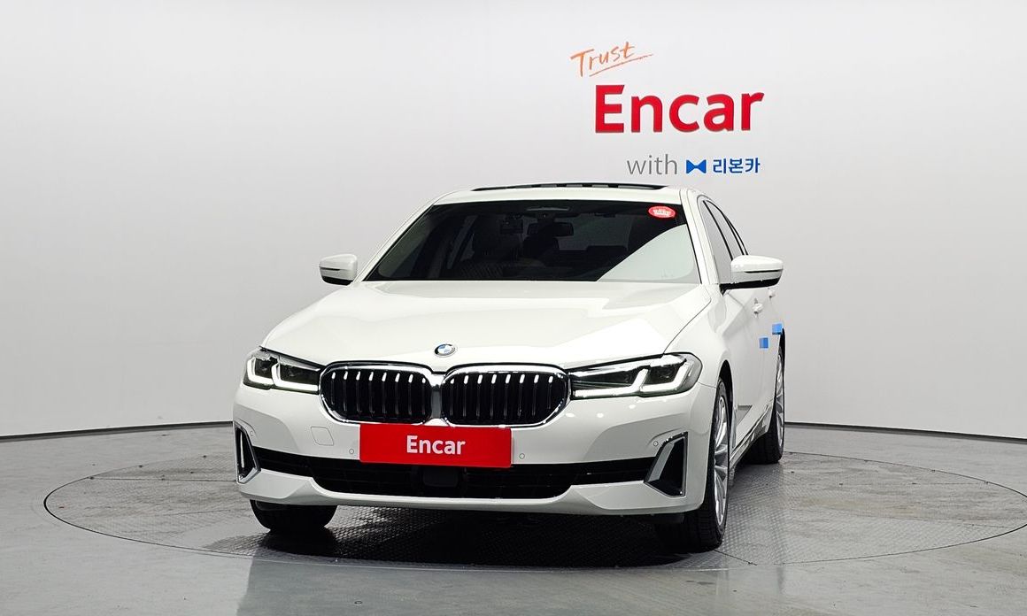 BMW 5-Series 2021