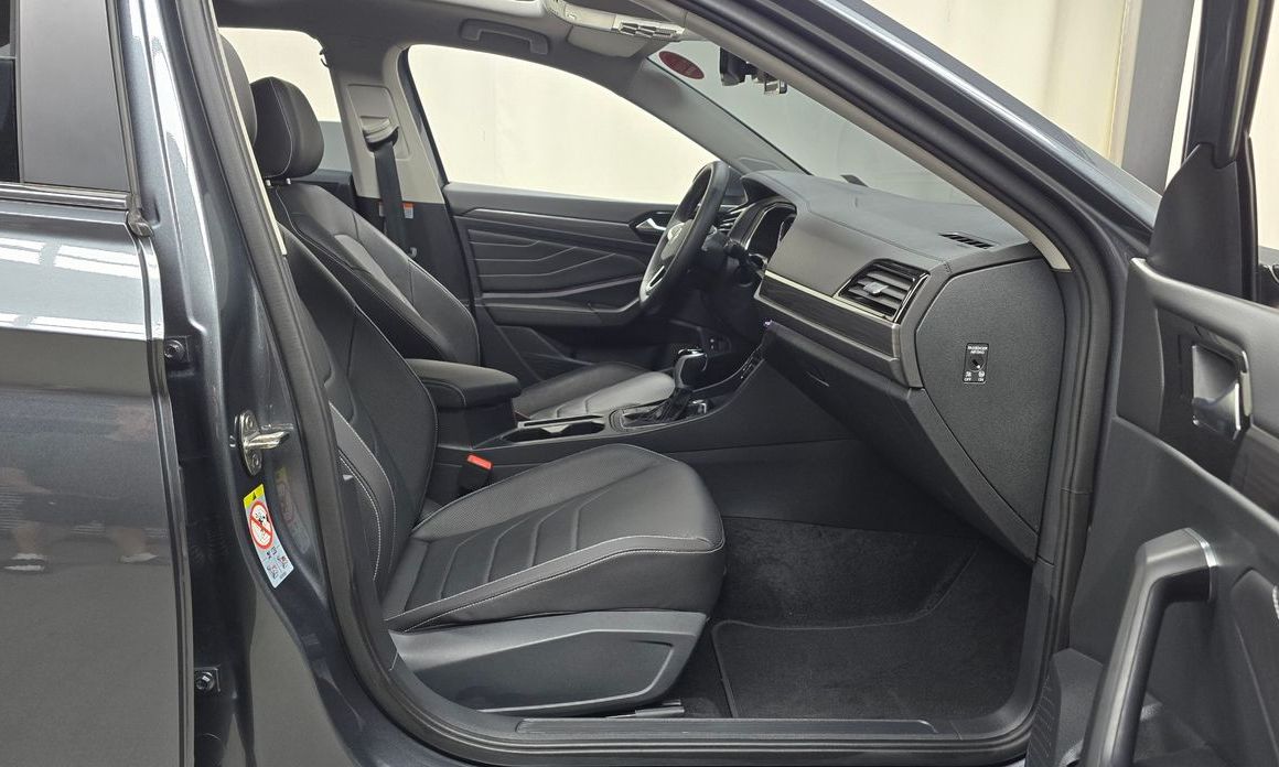 Volkswagen Jetta 2023