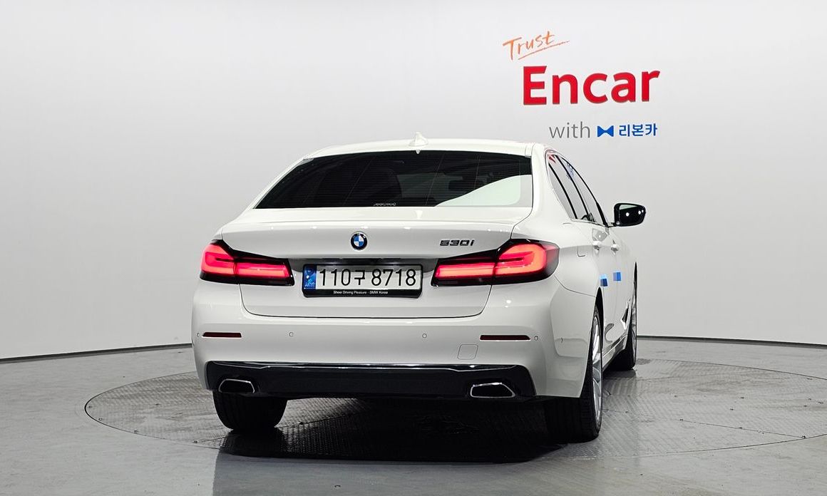 BMW 5-Series 2021