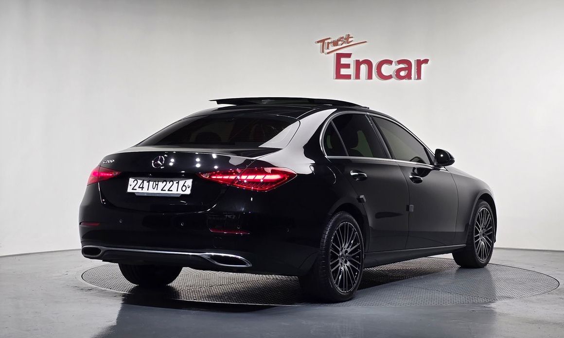 Mercedes-Benz C-Class 2023