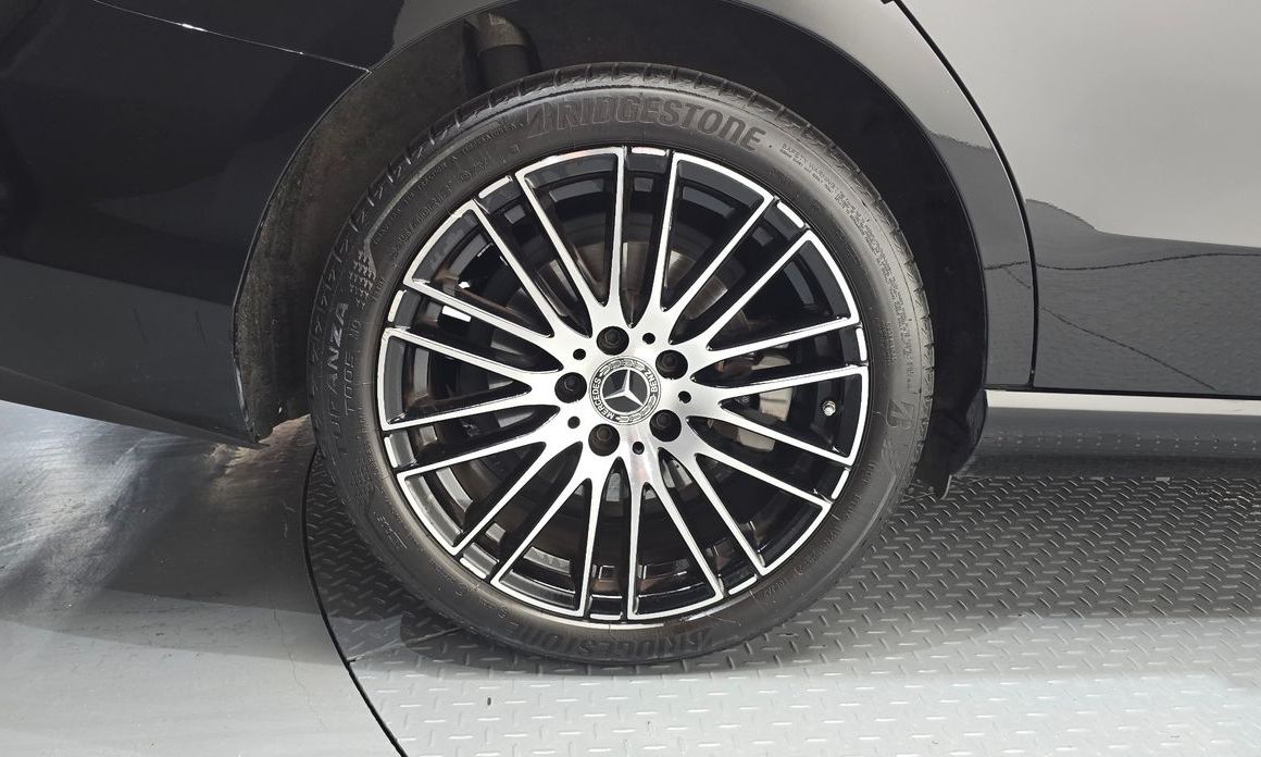 Mercedes-Benz C-Class 2023