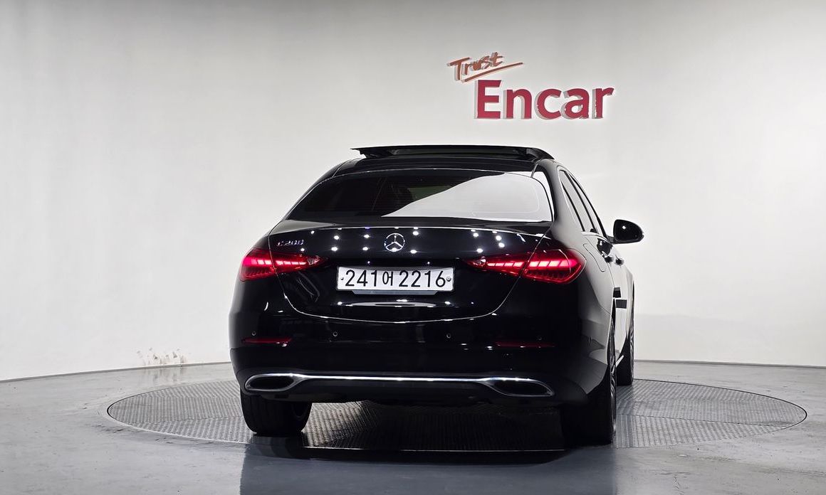 Mercedes-Benz C-Class 2023